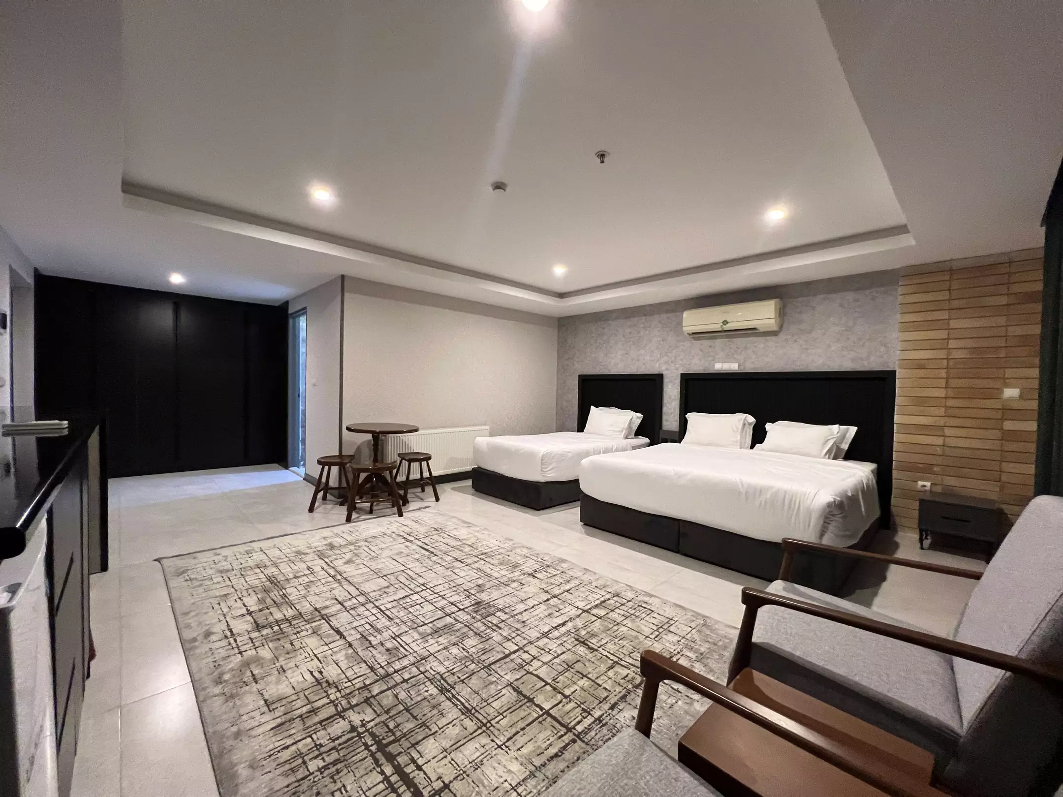 Alibaba https://cdn.alibaba.ir/ostorage/hotel-accommodation-images/67028d4b916cd6b7e8cc35ab_5ec104af-d712-41eb-b0ac-7c860809d684_08- دلگشا- اتاق دبل سینگل (5).webp